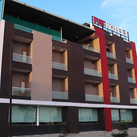 Pat Hotels Indore Exterior foto